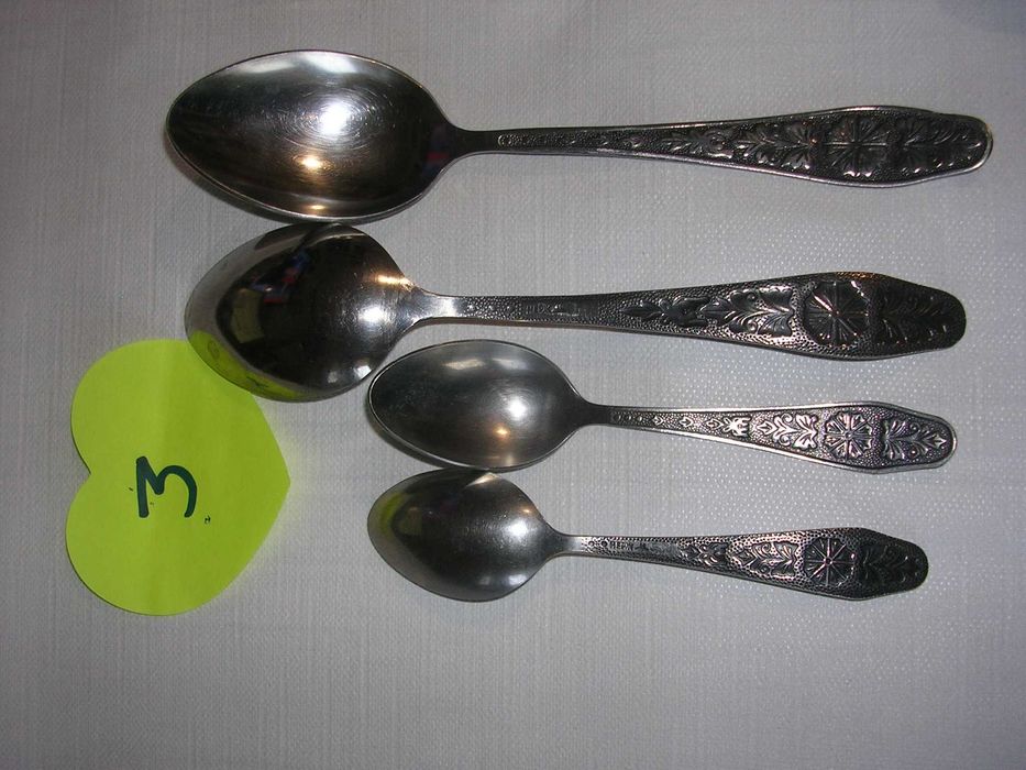 Лъжици вилици ножове  от соца-нови