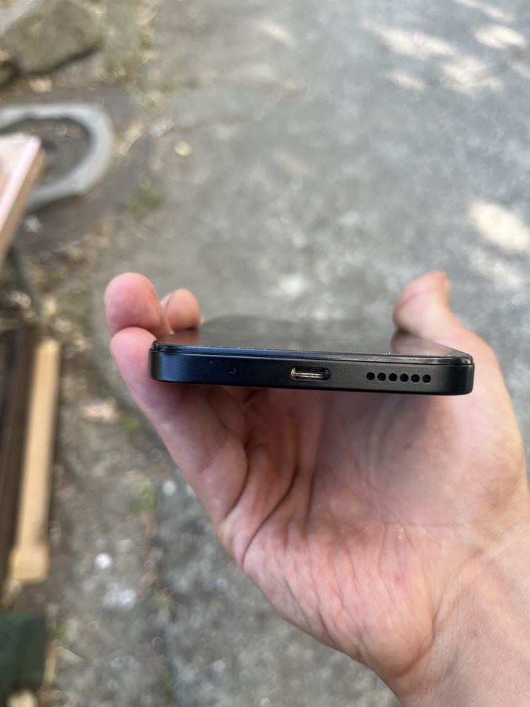 Прадава се Redmi 12