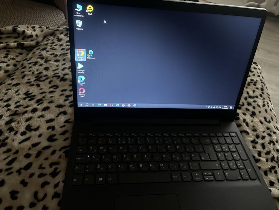 Ноутбук Lenovo  почти новый