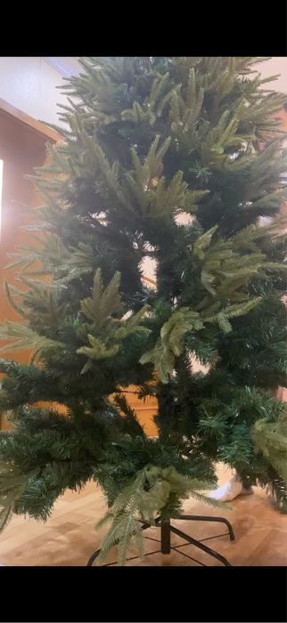Продам искуственную елку