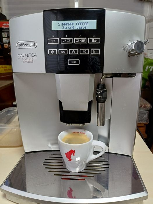 Espressor Delonghi Magnifica