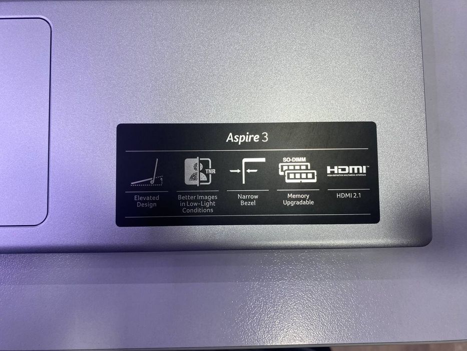 Acer A315 
AMD  R5 5500
DDR 16 GB 
M2 512 GB NVME
FULLHD  15,6

345 $