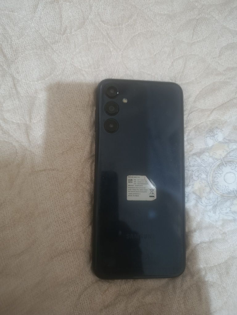 Продам телефон Самсунг Галакси м14