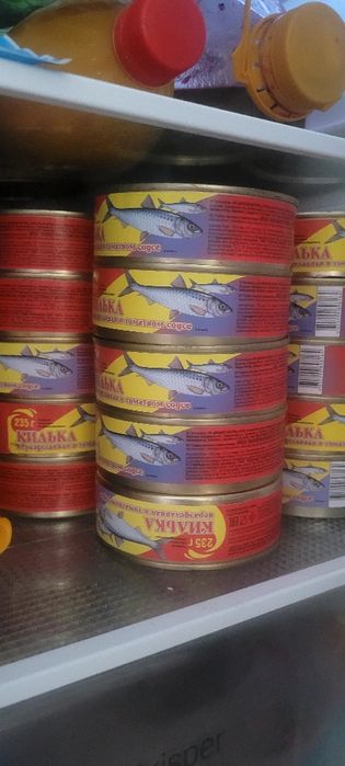 Продам кильку в томате!