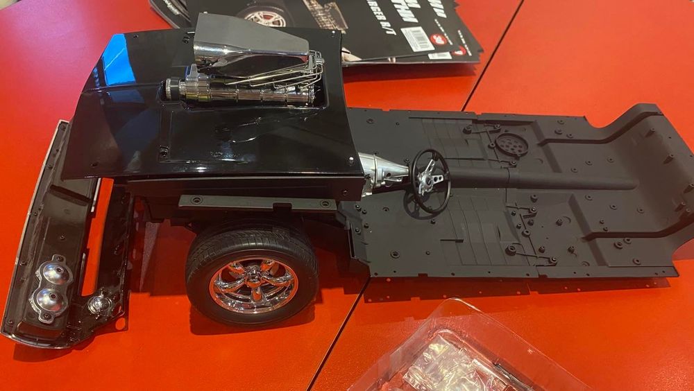 Бързи и яростни легендарната кола на Доменик Торенто DODGE CHARGER R/T