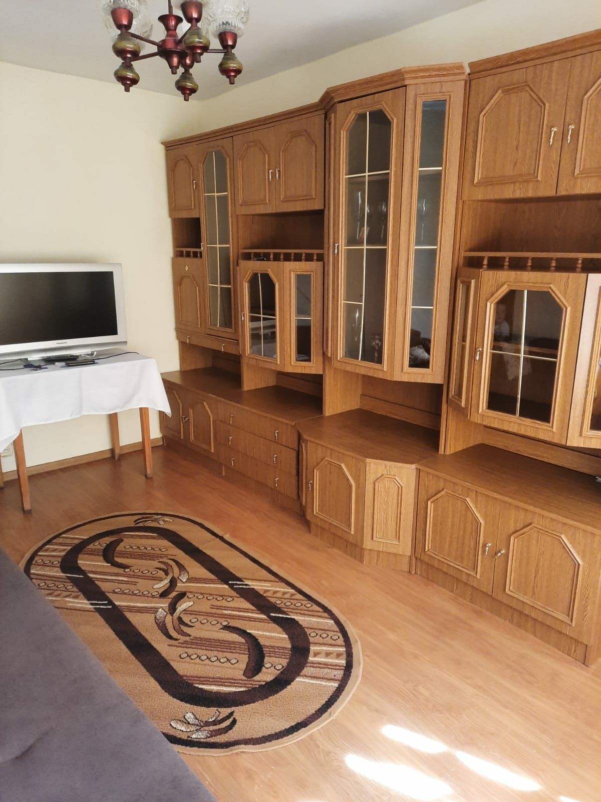 Închiriez apartament 2 camere