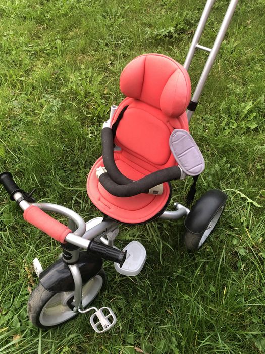 Vand tricicleta stare buna