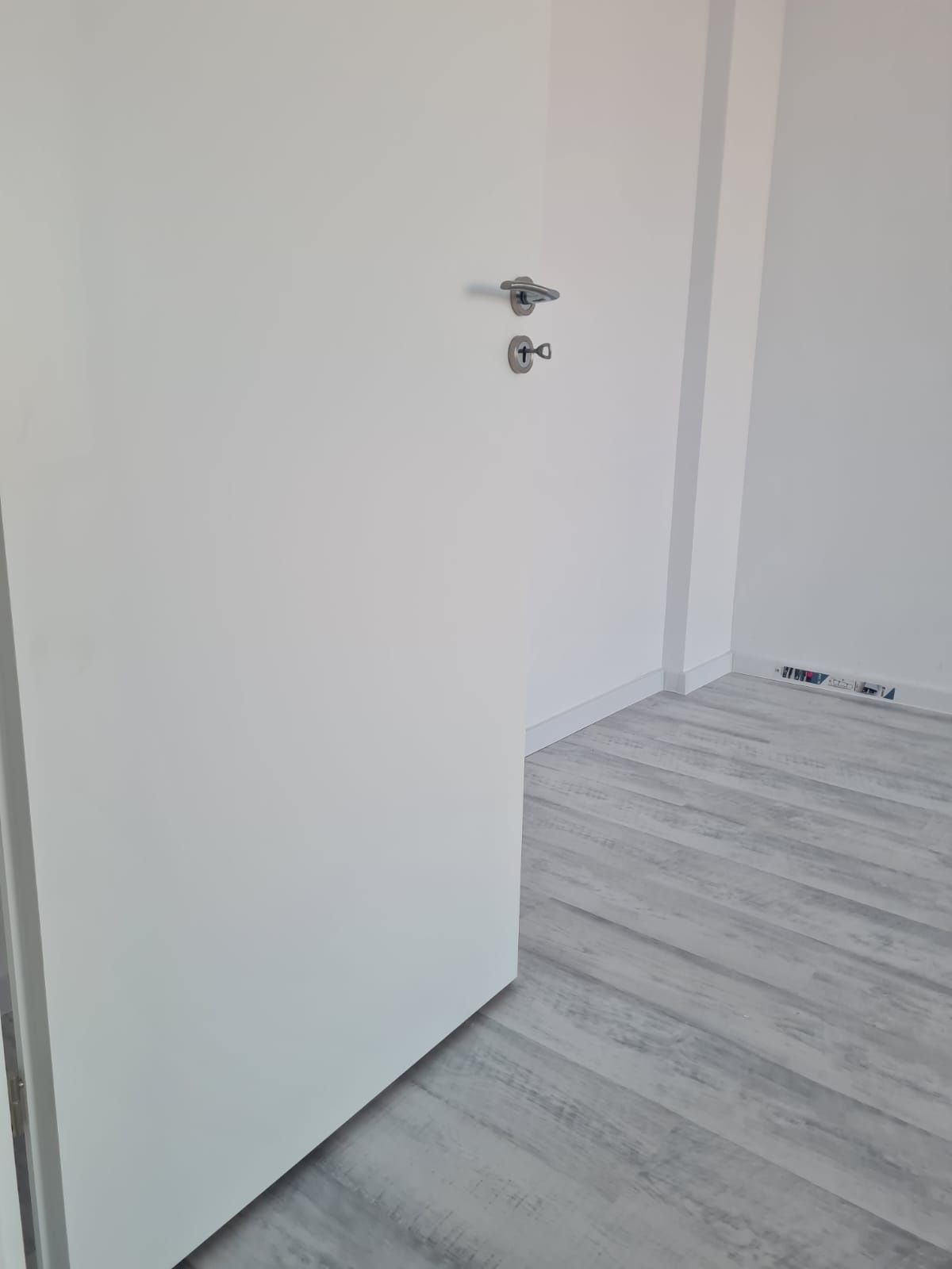 Apartament 2 camere de vanzare