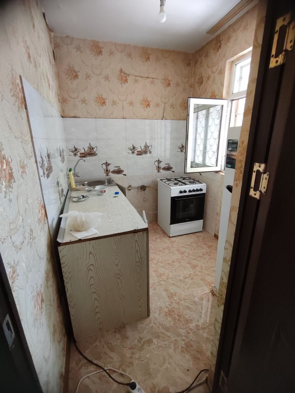 Pod ofis sotiladi Chilonzor 17 kvartalda 2 xonali  45 kv tarsovoy