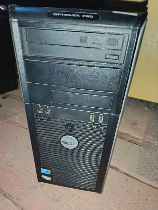 Se vjnde 4 pc perfect functionale