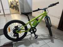 Bicicleta CUBE ACID 200 disc green petrol 20”
