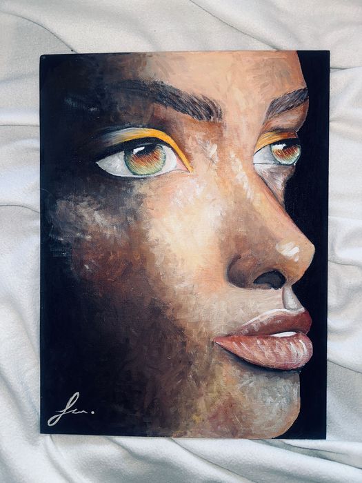 Femeia din umbra