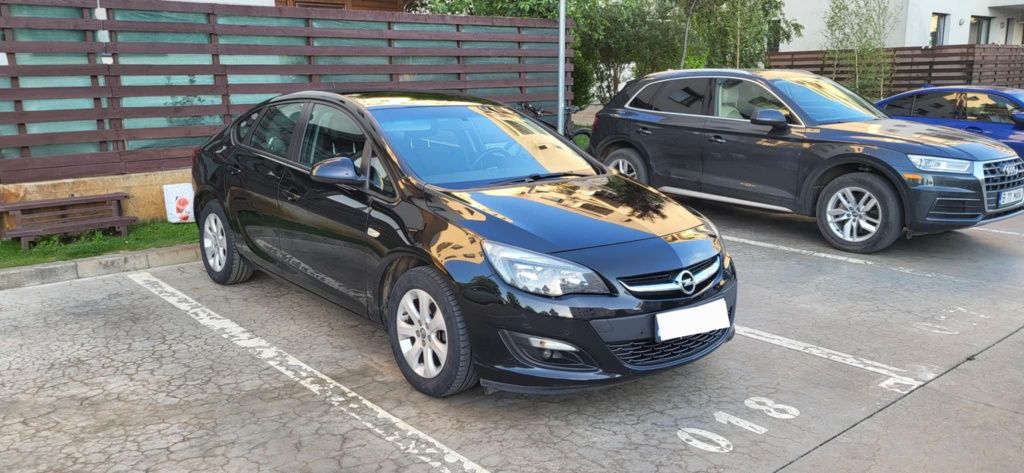 Opel Astra 1.6 benzina euro 6 primul propietar