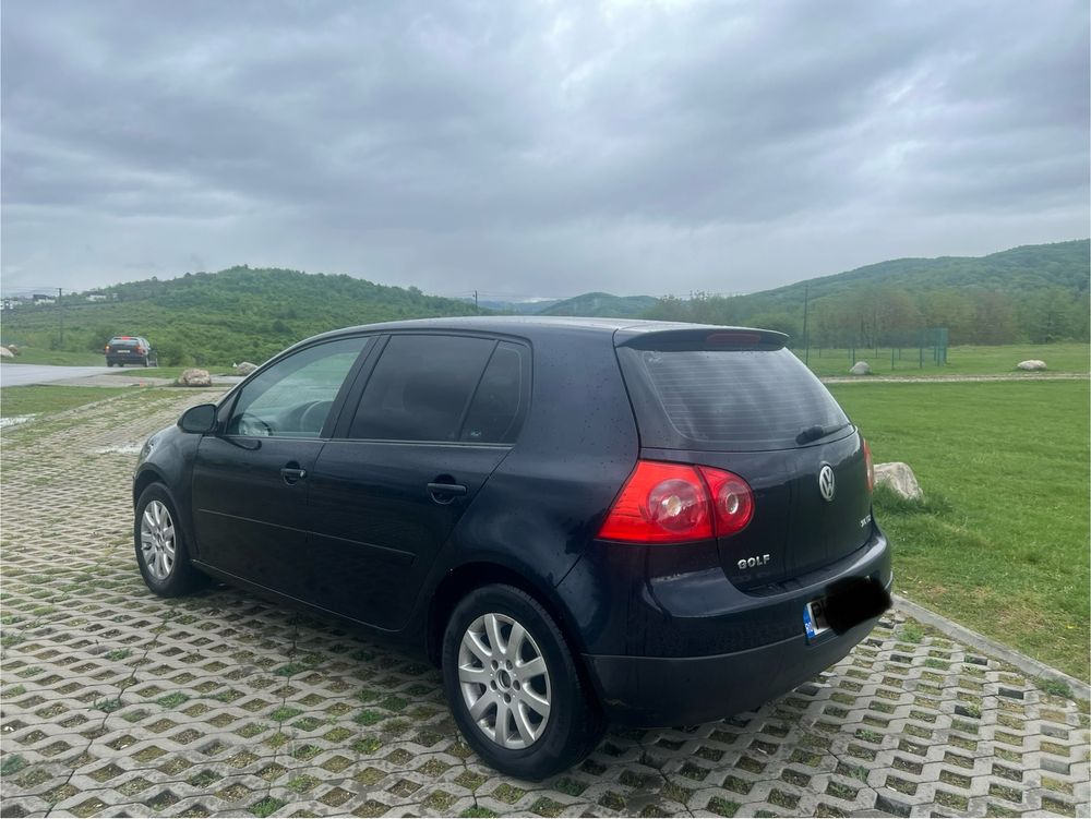 Vand vw golf 5 .