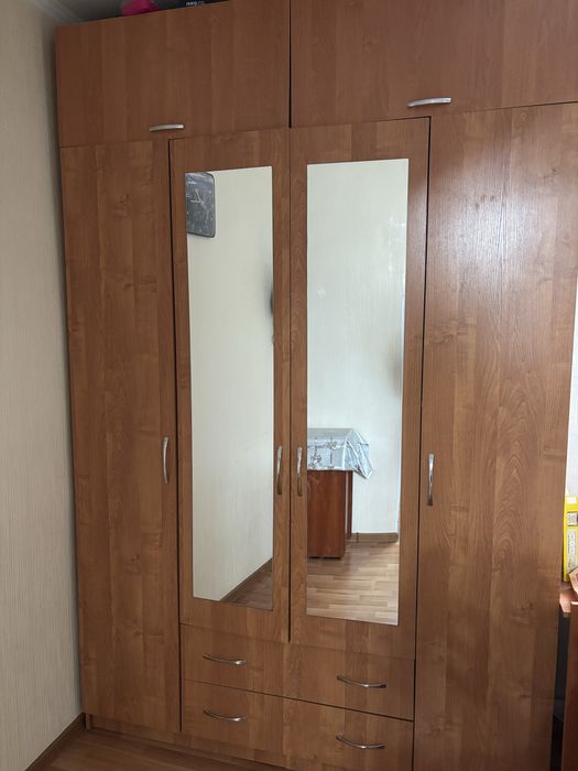 Продам шифоньер в идеальном состоянии