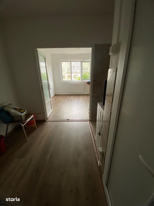 Garsoniera la etajul 2, 21 mu, renovata, Insula de Agrement