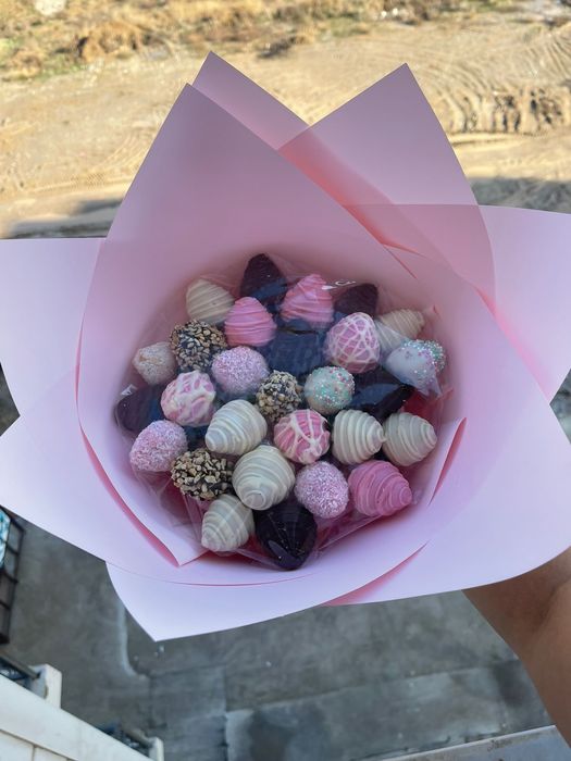 Клубника в шоколаде Подарок Букеты Сладкий букет Шымкент