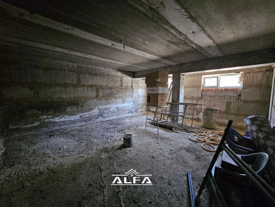 2 xonali 62m² +60m² podval, 1-qavat.