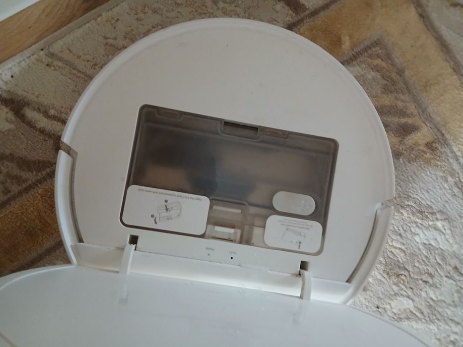 Продаю робот пылесоса xiaomi
