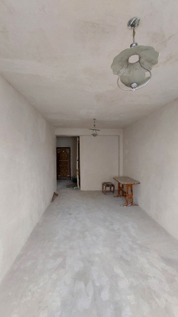 2 ком. квартира, 38 м², в Сергели 3. Бывшее общежитие. Метро - 400 м.