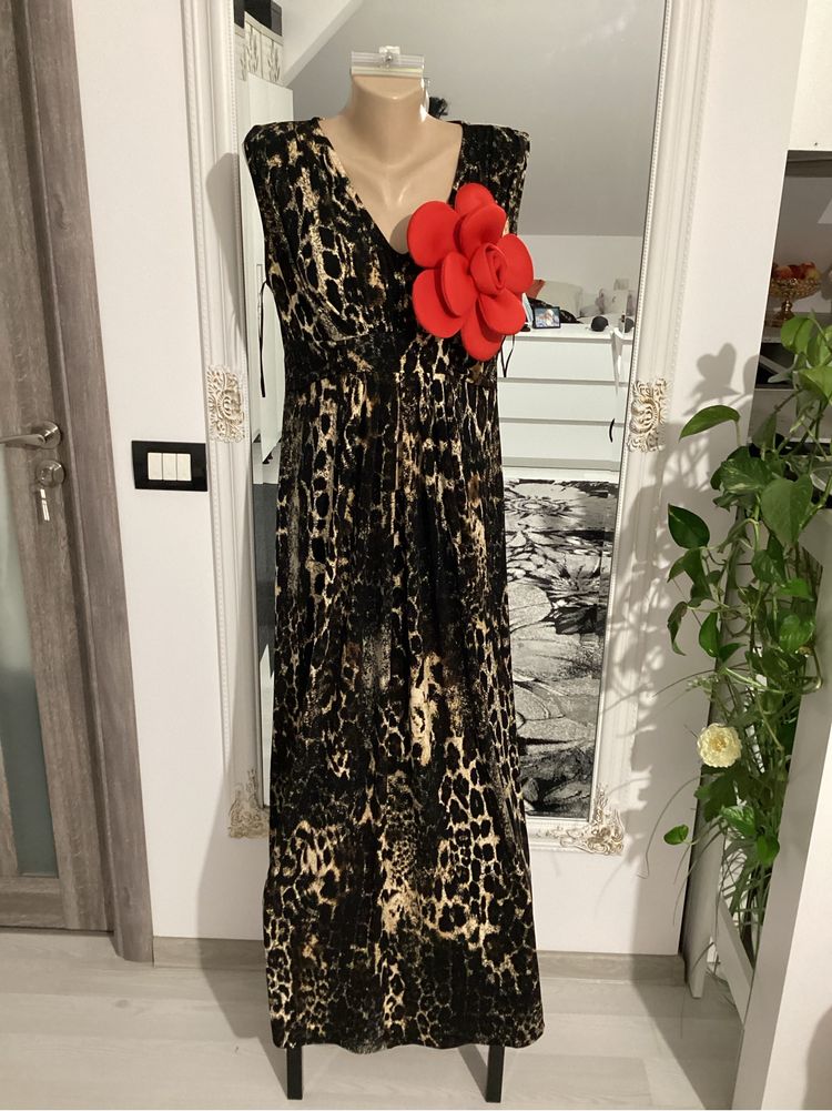 Rochie eveniment,lunga,elastica ,noua 44-46