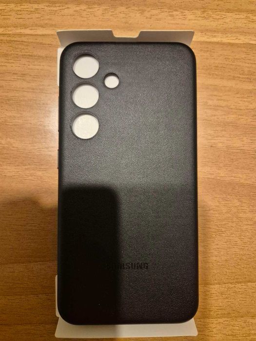 Vegan Leather Case за Samsung Galaxy S24 S921, Black GP-FPS921HCABW