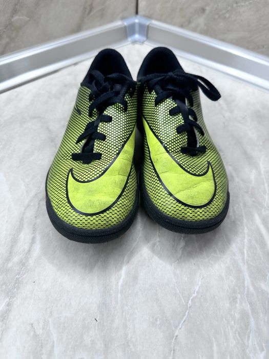 Детски маратонки NIkE 32номер  Футболни маратонки