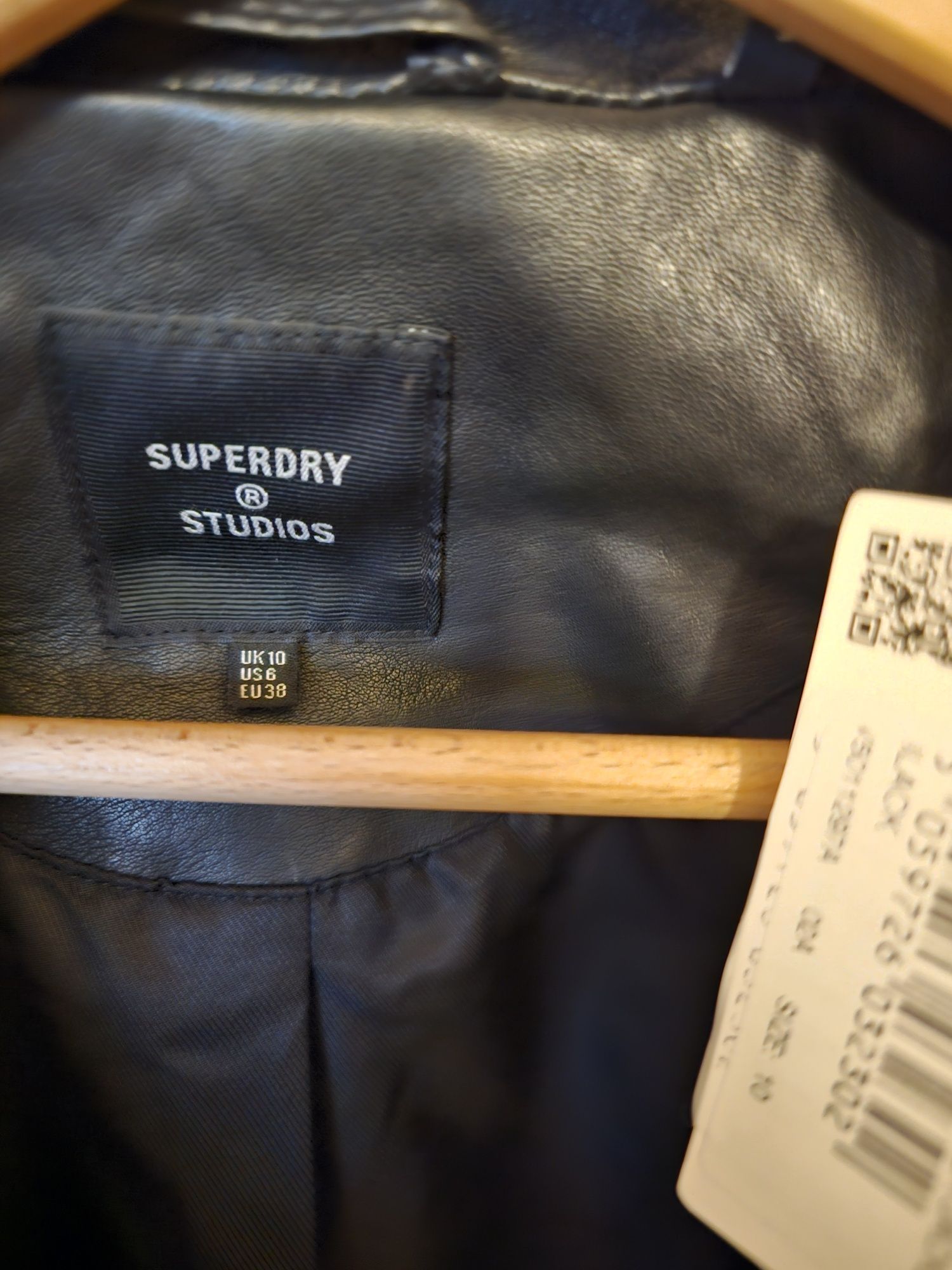 Geaca noua Superdry, UK 10, mărime 38