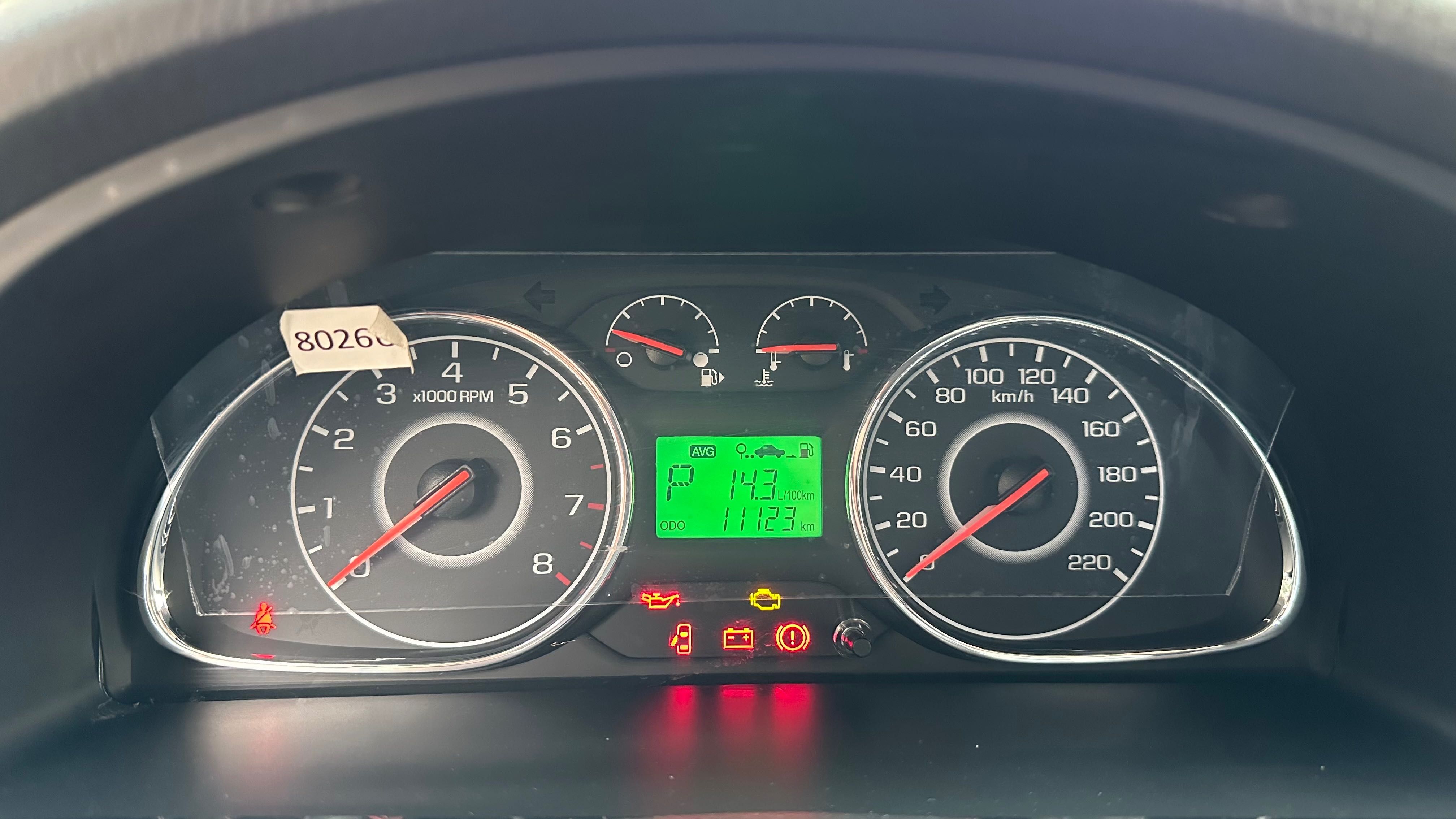 Gentra 3 benzin 11.000km yurgan faqat minish kerak kraska toza rang oq