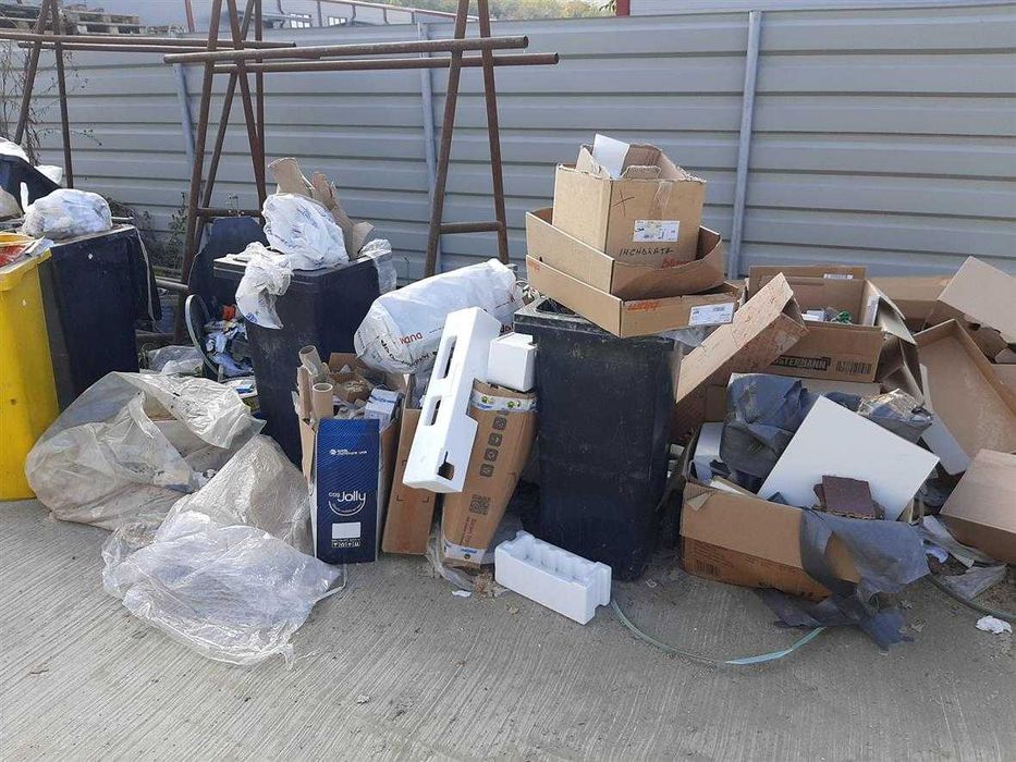 Servicii  curățenie – apartamente, spații comerciale, eliberare moloz