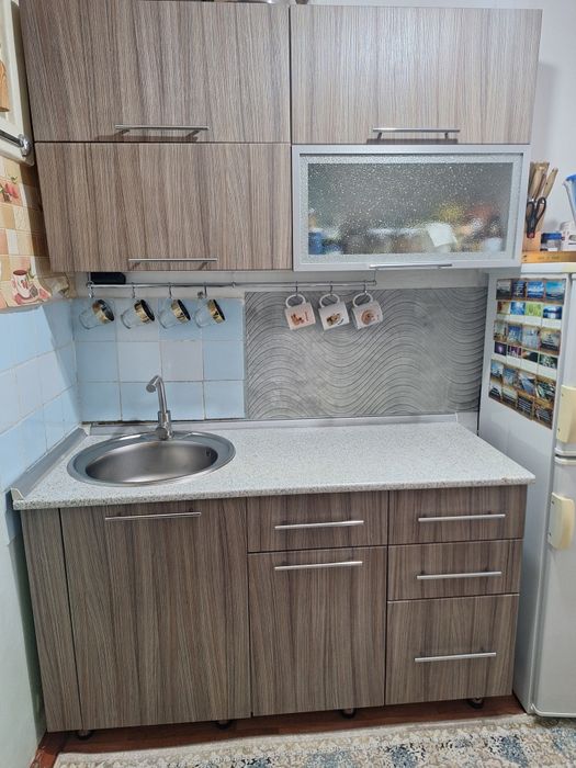 Продам кухонный гарнитур