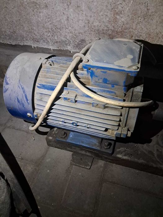 Продам моторчик с насосом