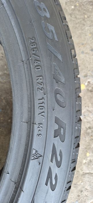 4 anvelope iarna Pirelli,fata 285/40/22,spate 325/35/22.Pret/bucata