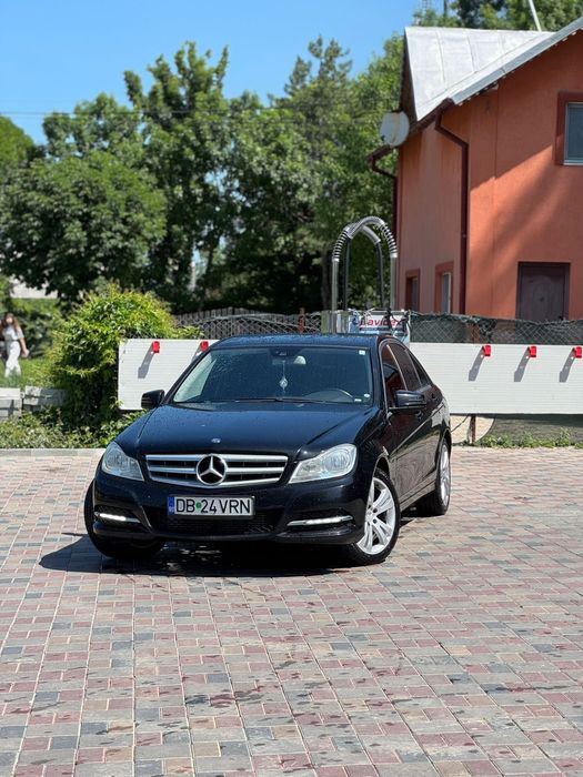 Mercedes-Benz C220
