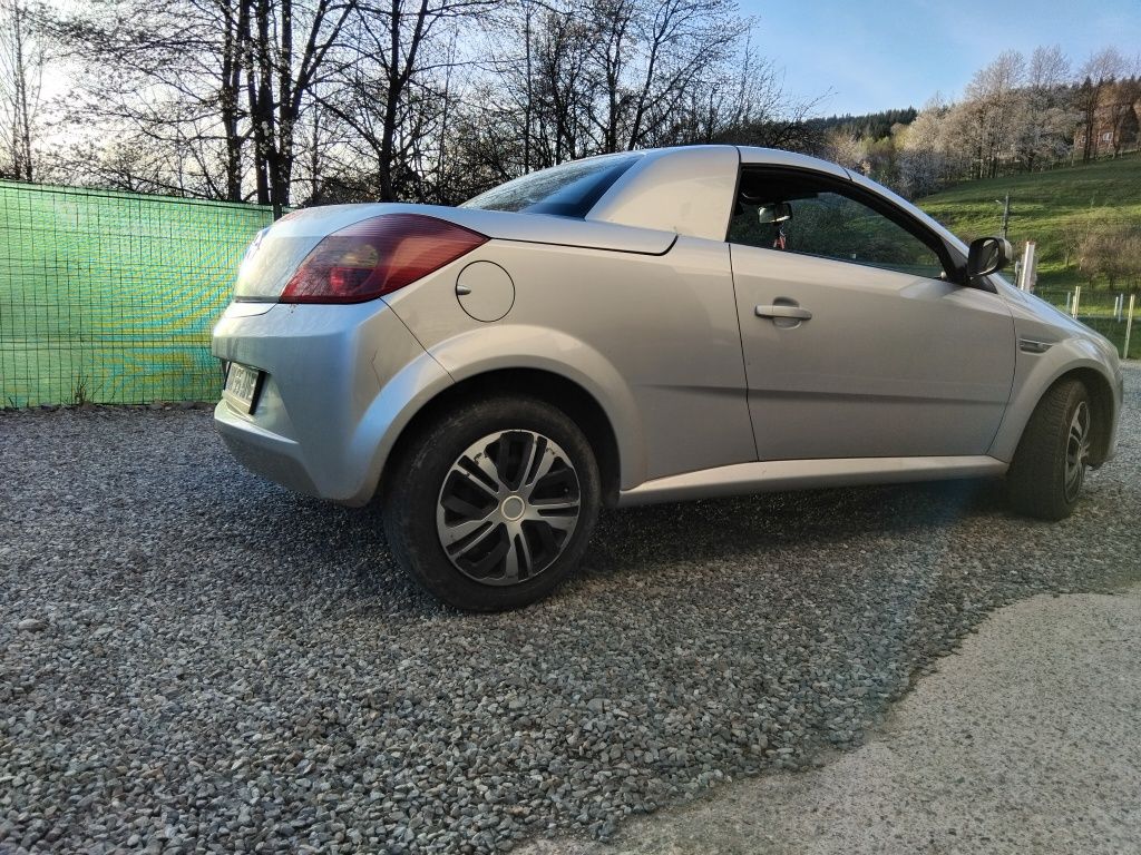 Opel tigra 1.4 benzină  1950euro