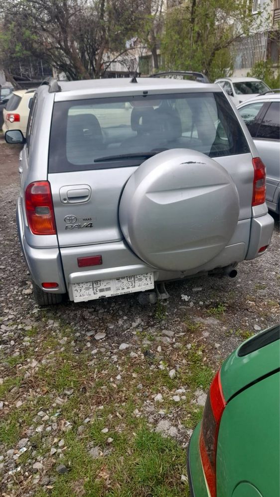 Toyota Rav-4.    2.0D.   4X4