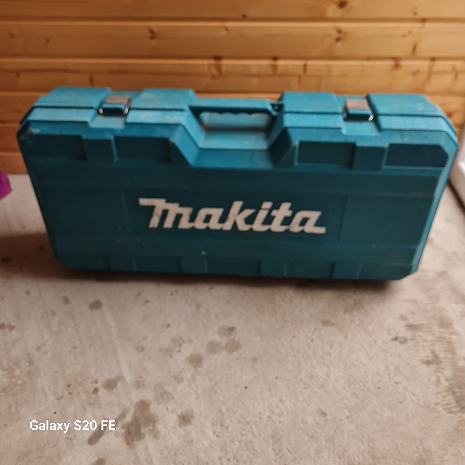 Vand valiza flex makita