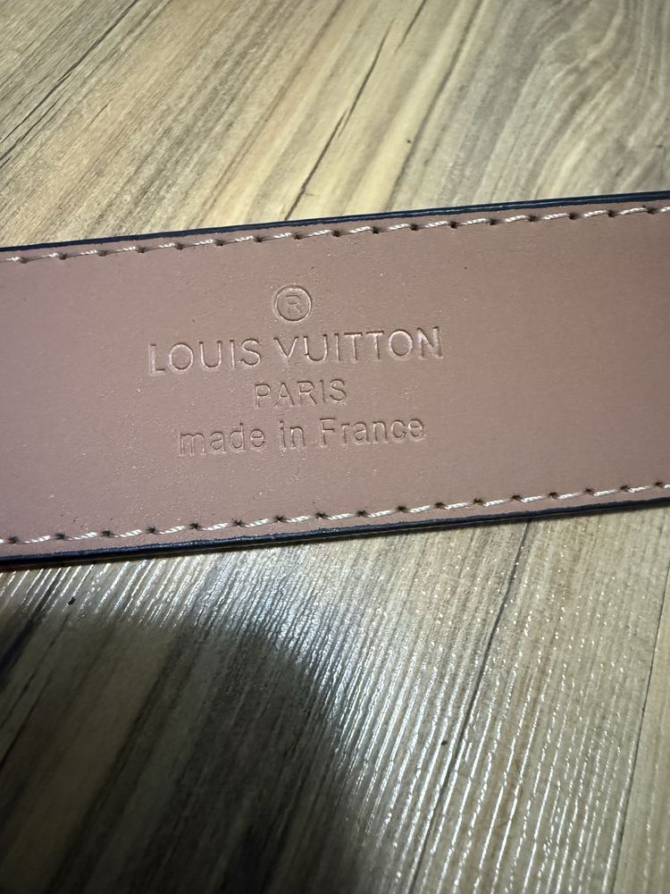 Lv (louis vuitton) колан