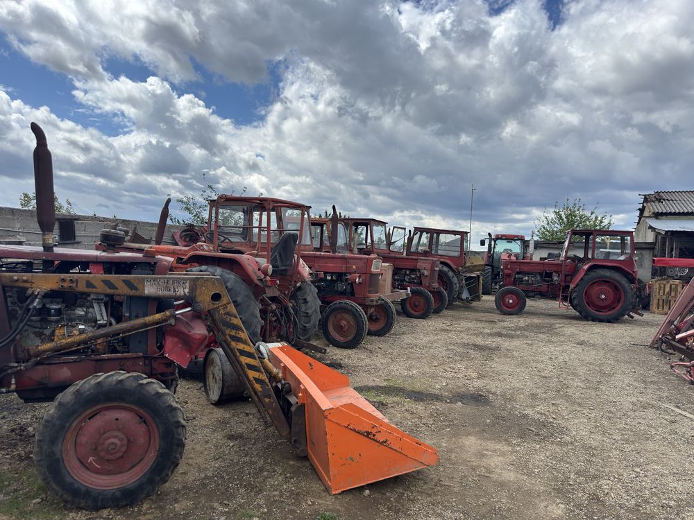 Tractoroare UTB 650M Export