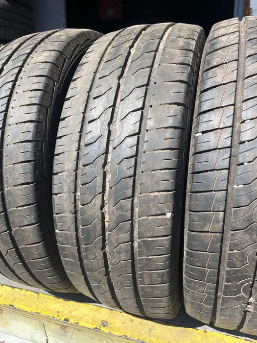 4 бр. гуми за бус 225/65/16C Semperit 3x9 mm 2x7 mm DOT 0218