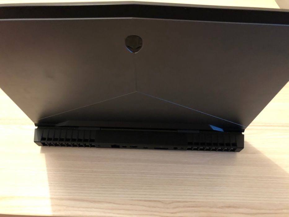 Alienware 17 R4 Pentru piese