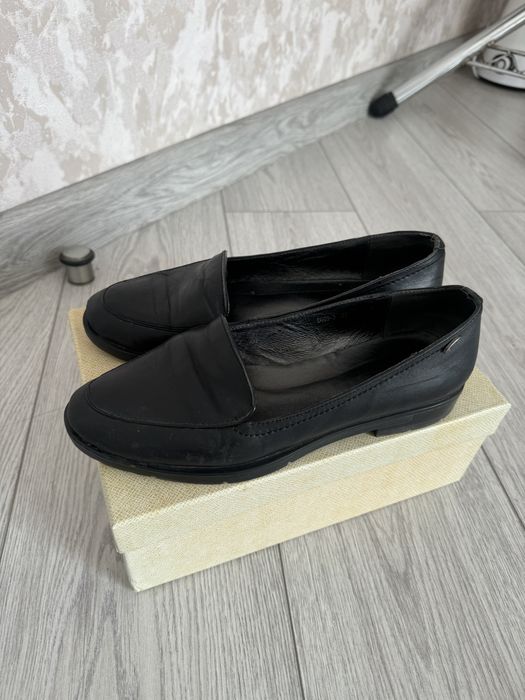 Кожаная обувь лоферы