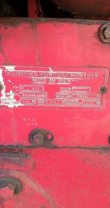 Tractor McCormick D215