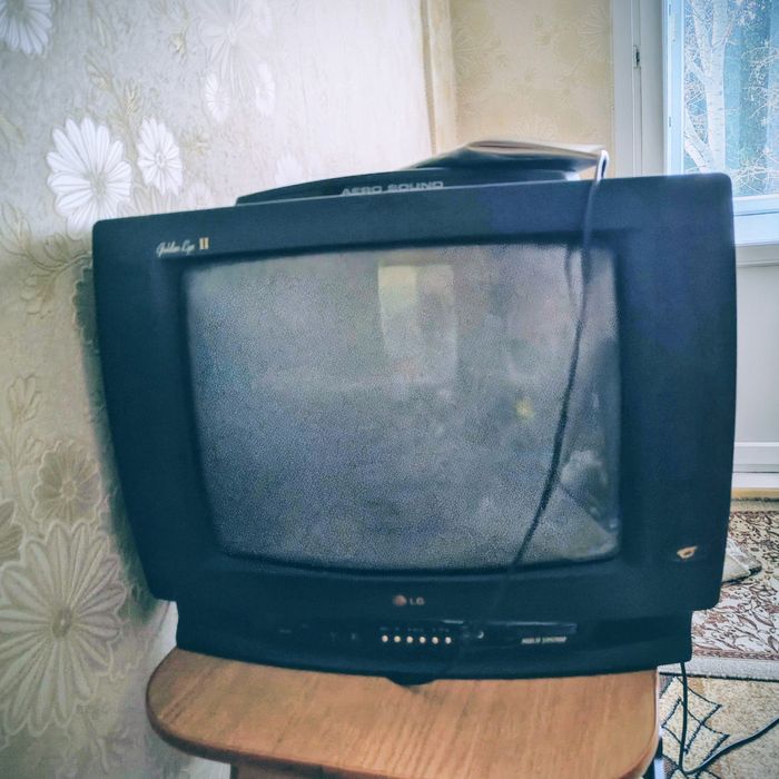 Продам телевизор LG в отличном состоянии