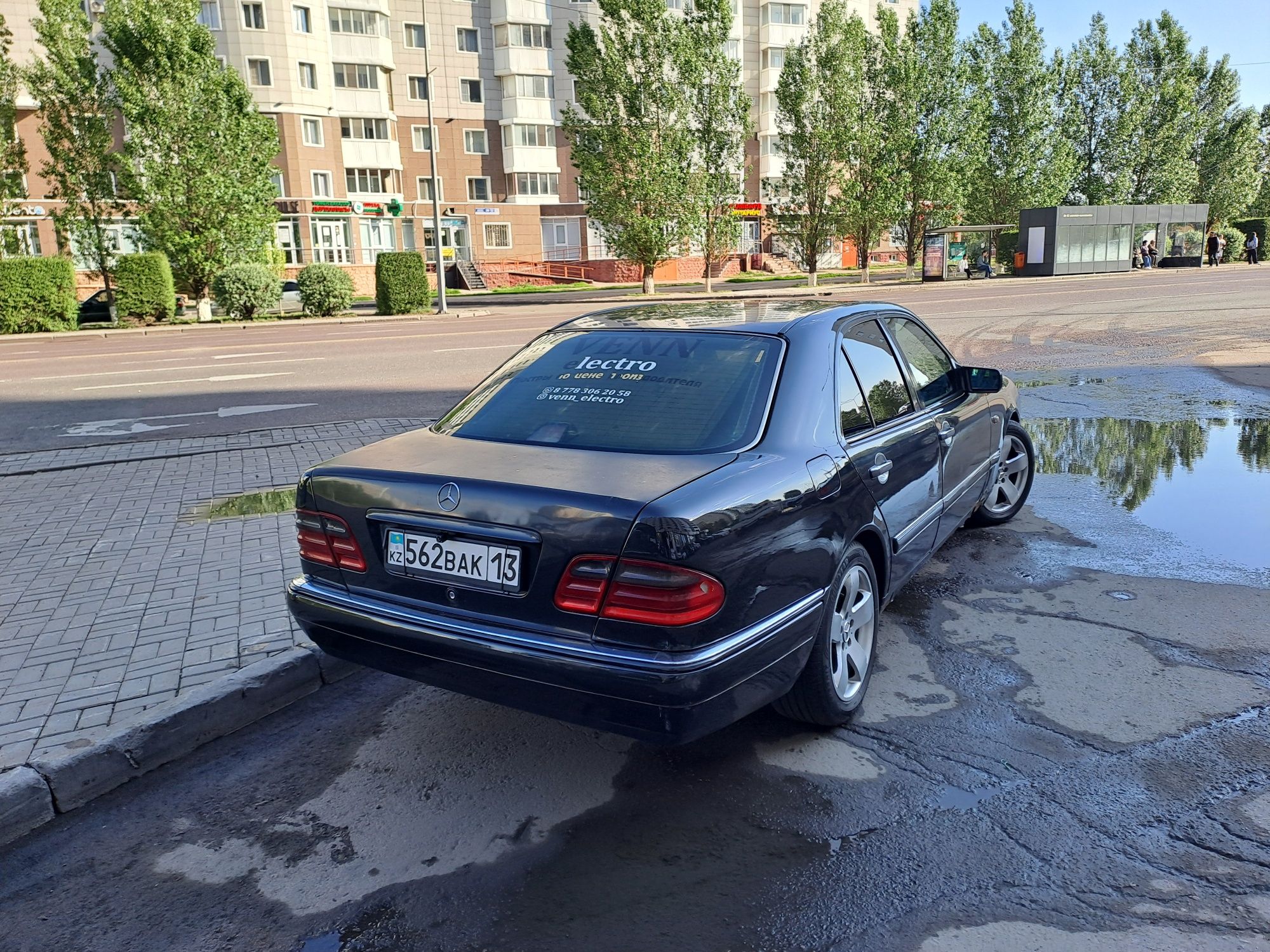 Продам мерседес 210 3.2
