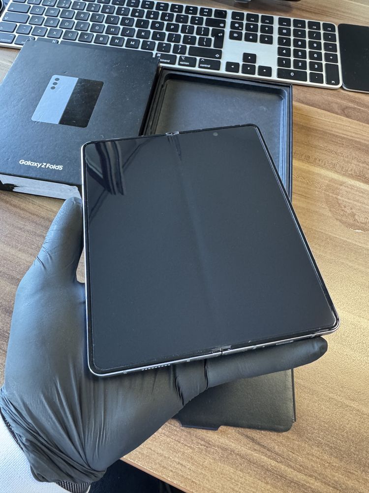 Samsung Galaxy Z Fold5 / 256 gb / Blue |