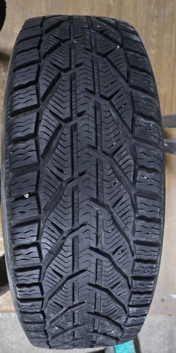 Гуми Корморан 215 60 17