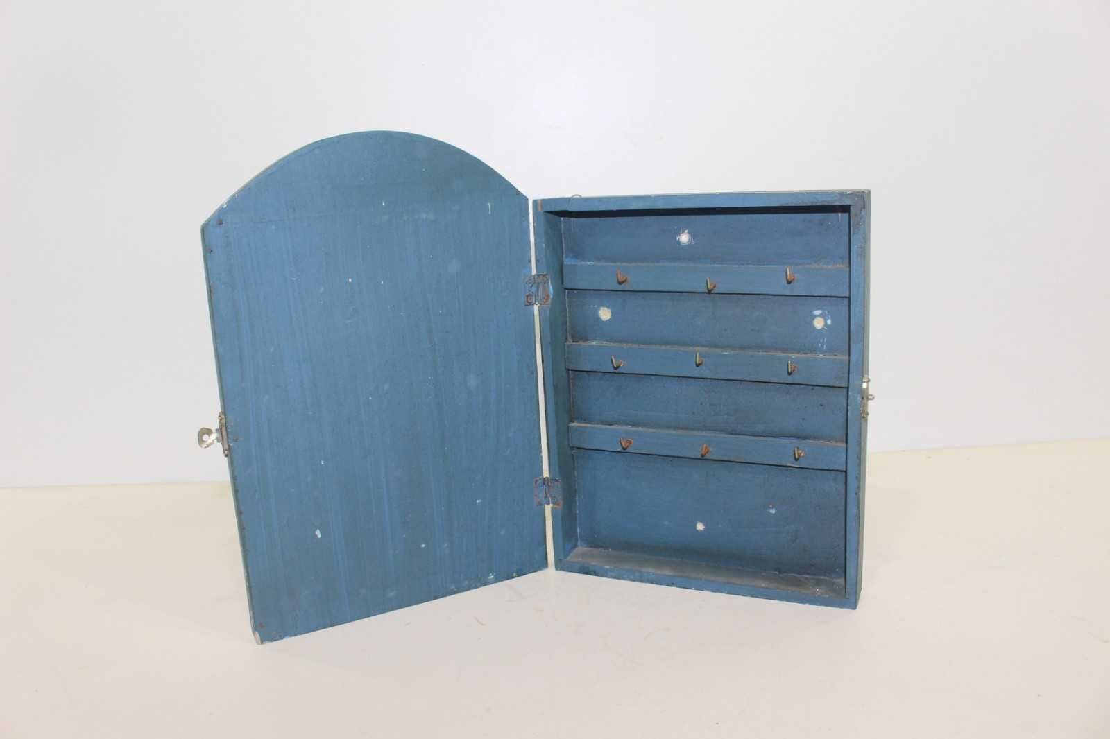 Ретро дървена кутия за ключове с мотив Морски дарове. Внос Франция