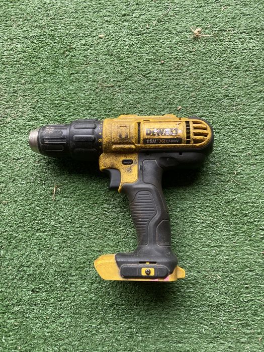 Masina de gaurit si insurubat dewalt