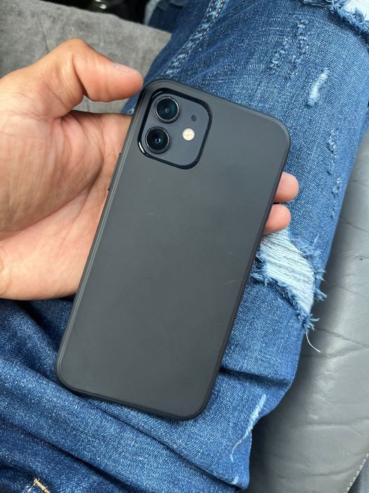 Vand iphone 12 stare foarte buna